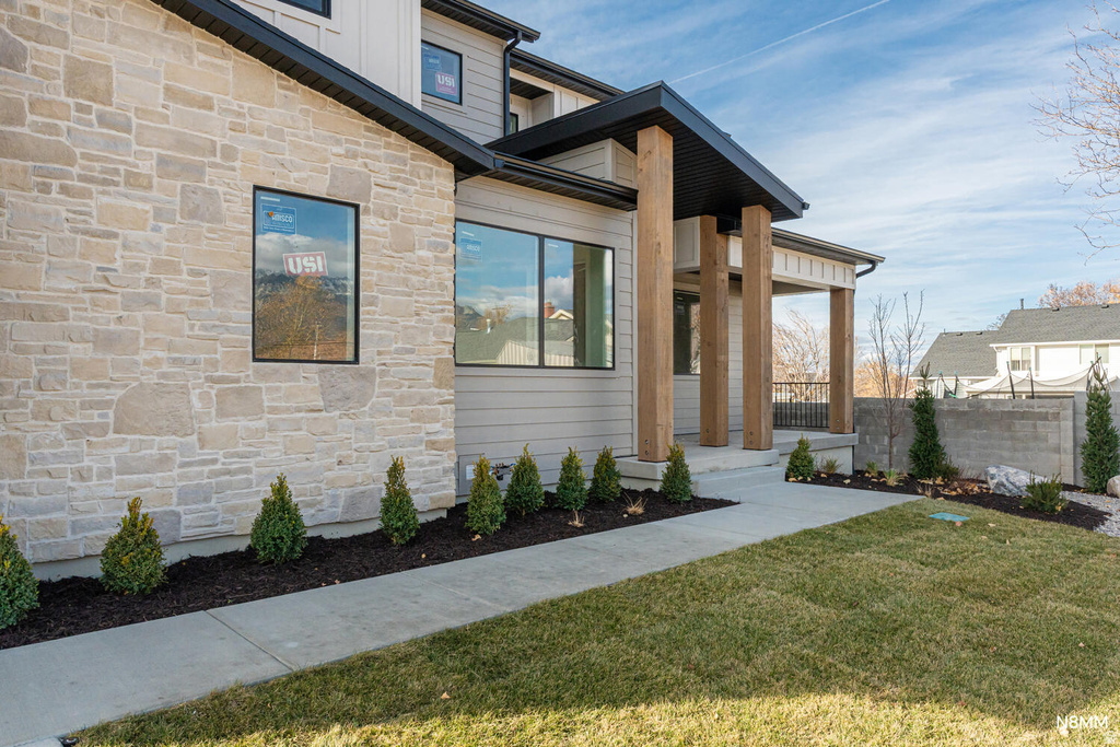 11186 S 1000 E #1 Sandy, UT 84094