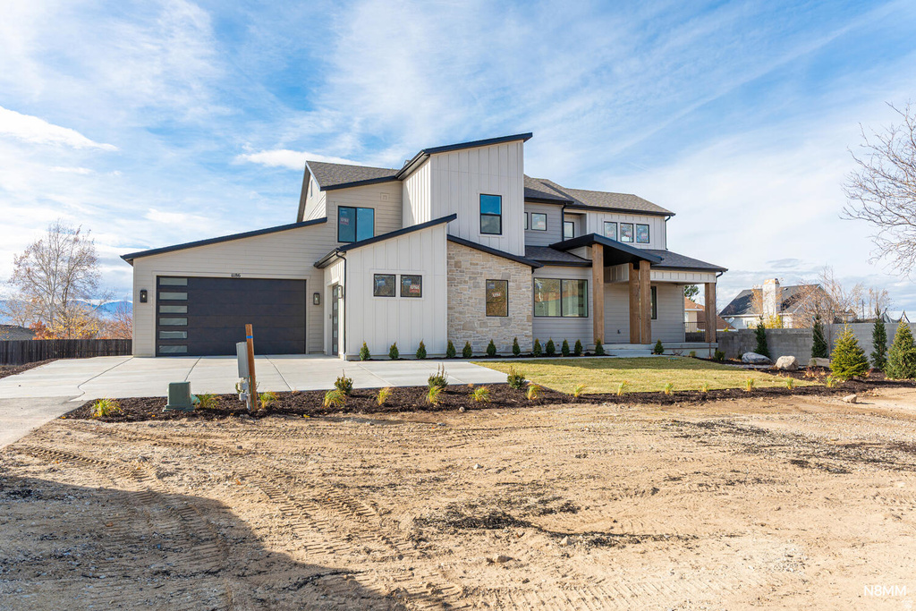 11186 S 1000 E #1 Sandy, UT 84094