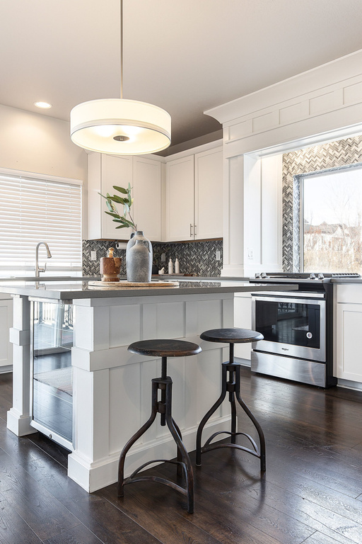 1876 S 1230 W Syracuse, UT 84075