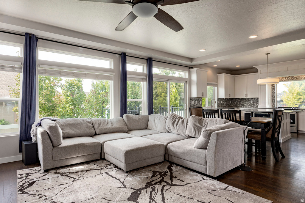 1876 S 1230 W Syracuse, UT 84075