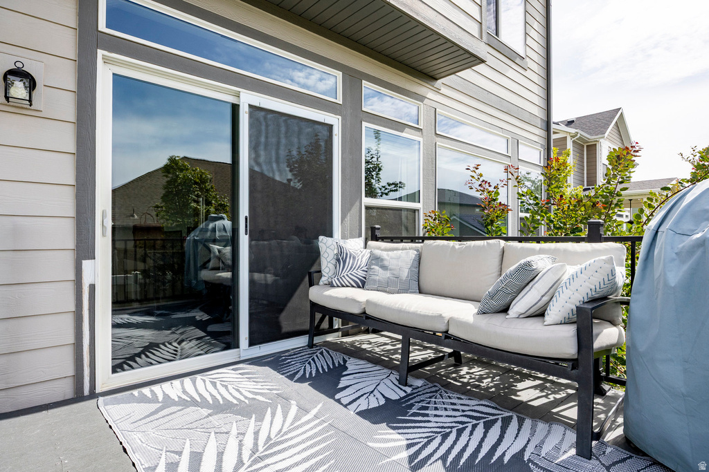 1876 S 1230 W Syracuse, UT 84075