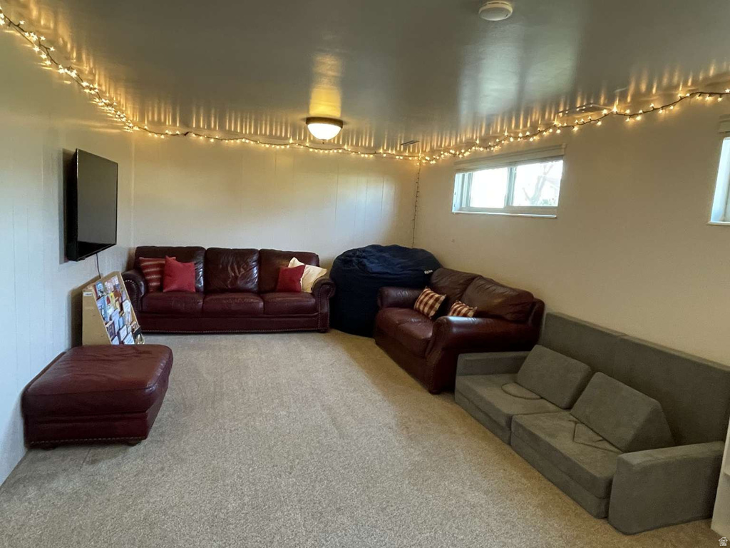 978 N TREMONT ST Tremonton, UT 84337