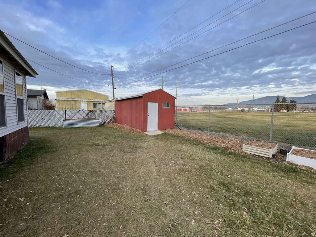 978 N TREMONT ST Tremonton, UT 84337