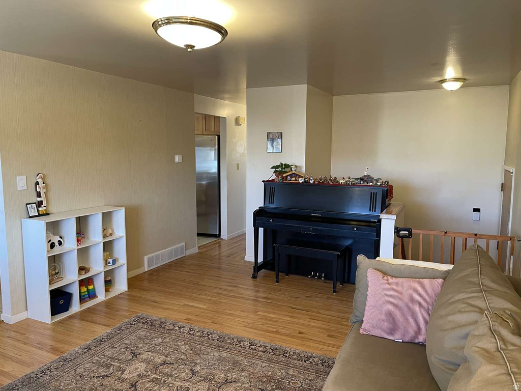 978 N TREMONT ST Tremonton, UT 84337