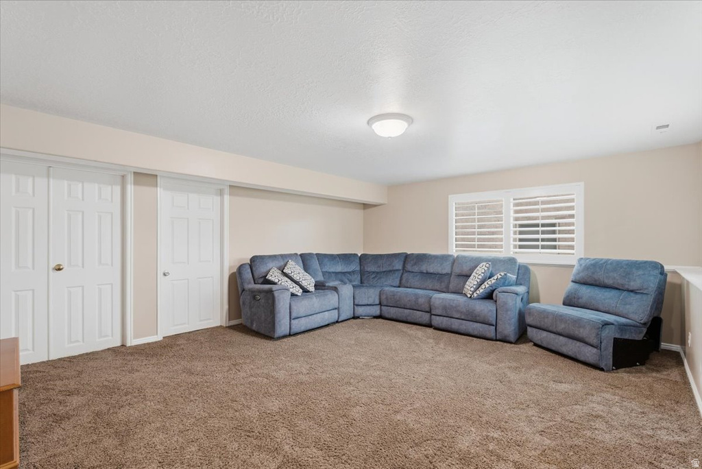 4047 S 2175 W Roy, UT 84067