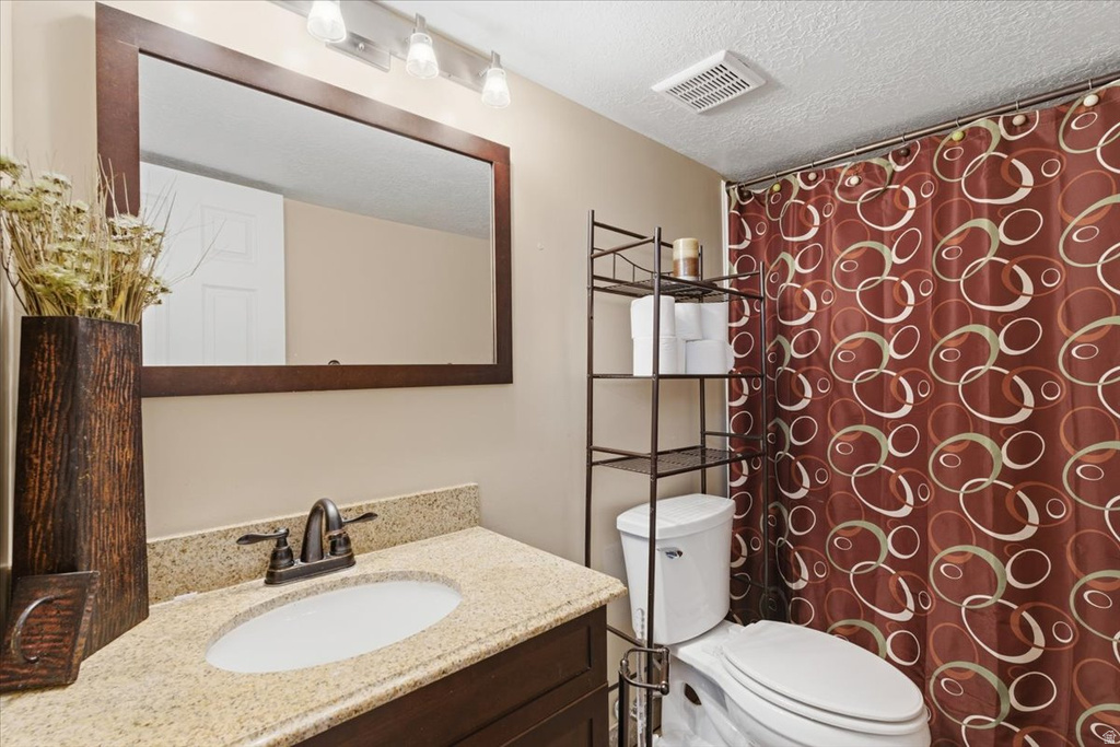 4047 S 2175 W Roy, UT 84067