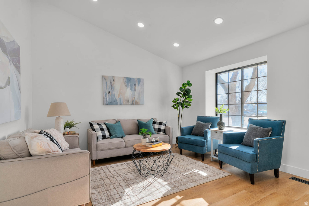 1928 W SIR TIMOTHY AVE Salt Lake City, UT 84116