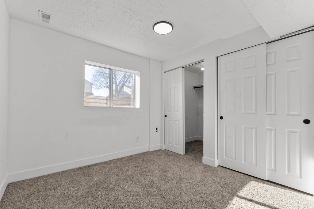 1928 W SIR TIMOTHY AVE Salt Lake City, UT 84116