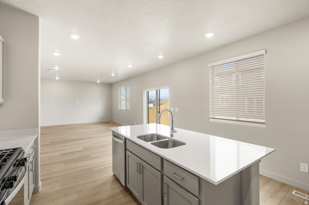 842 N 160 E #17 Santaquin, UT 84655