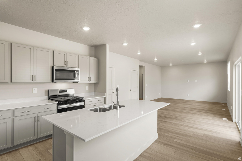 842 N 160 E #17 Santaquin, UT 84655