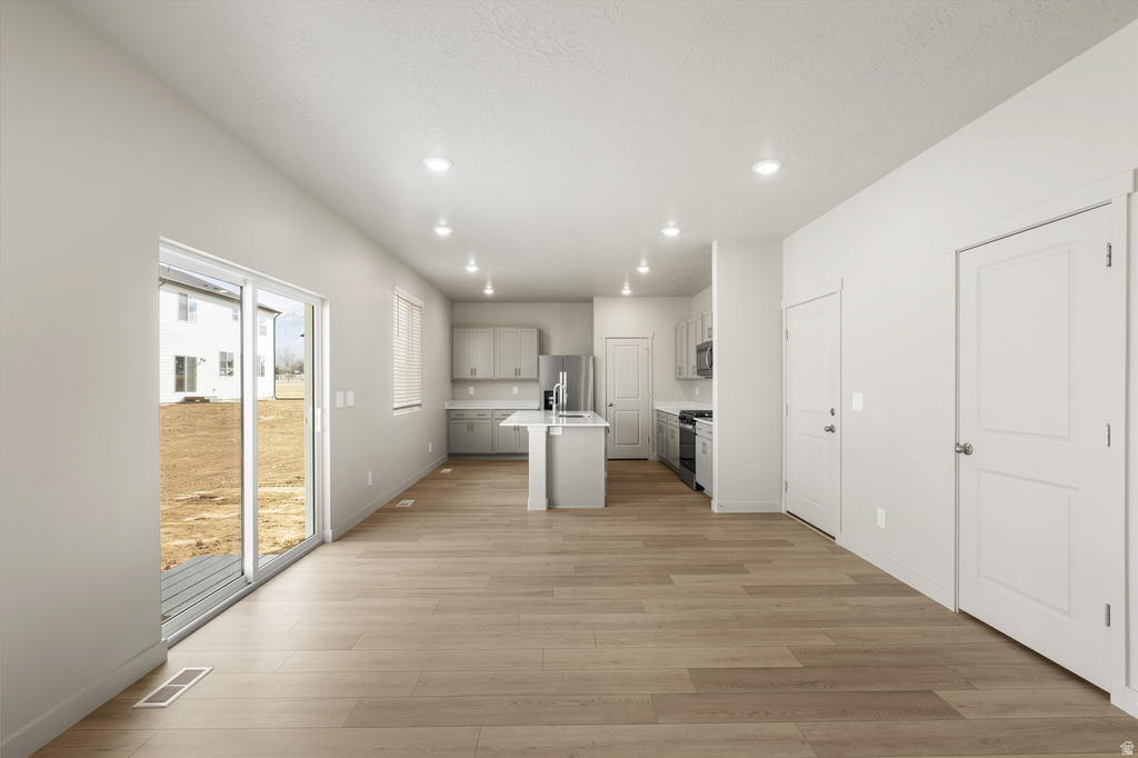 842 N 160 E #17 Santaquin, UT 84655