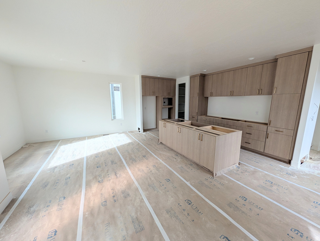 11332 S SILVER POND DR #320 South Jordan, UT 84009