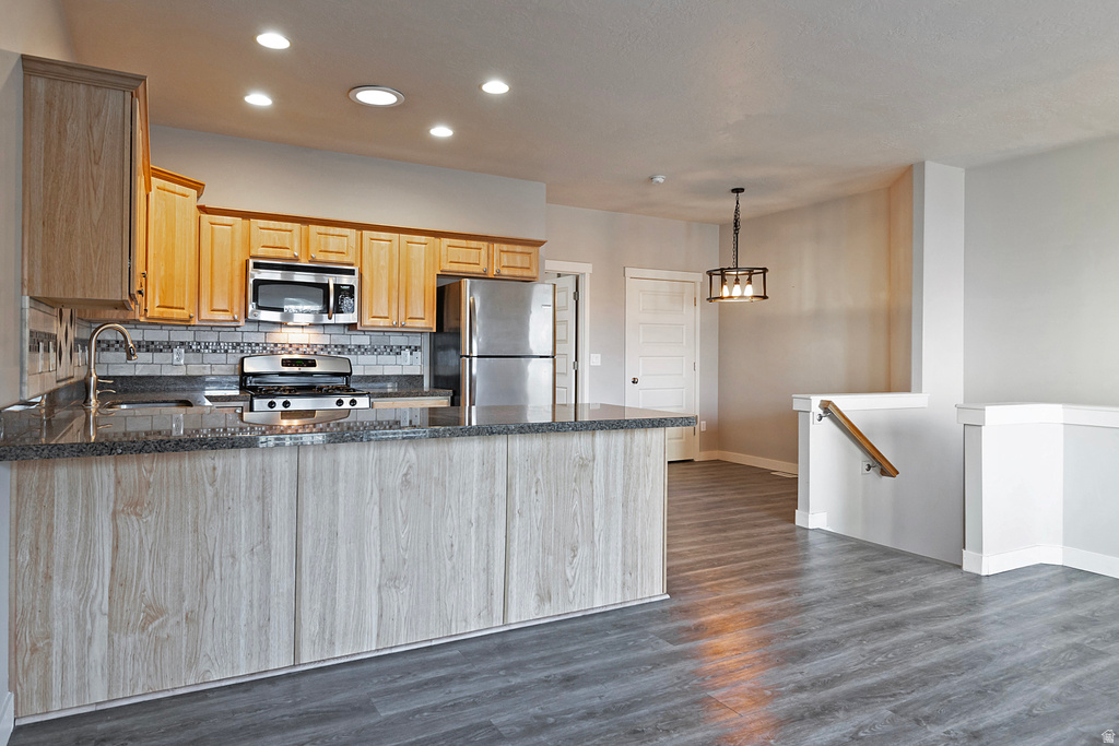 1048 N SHEPARD CREEK PKWY #4 Farmington, UT 84025