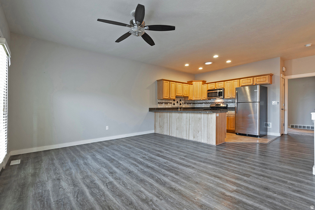 1048 N SHEPARD CREEK PKWY #4 Farmington, UT 84025