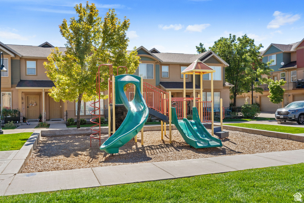 1048 N SHEPARD CREEK PKWY #4 Farmington, UT 84025