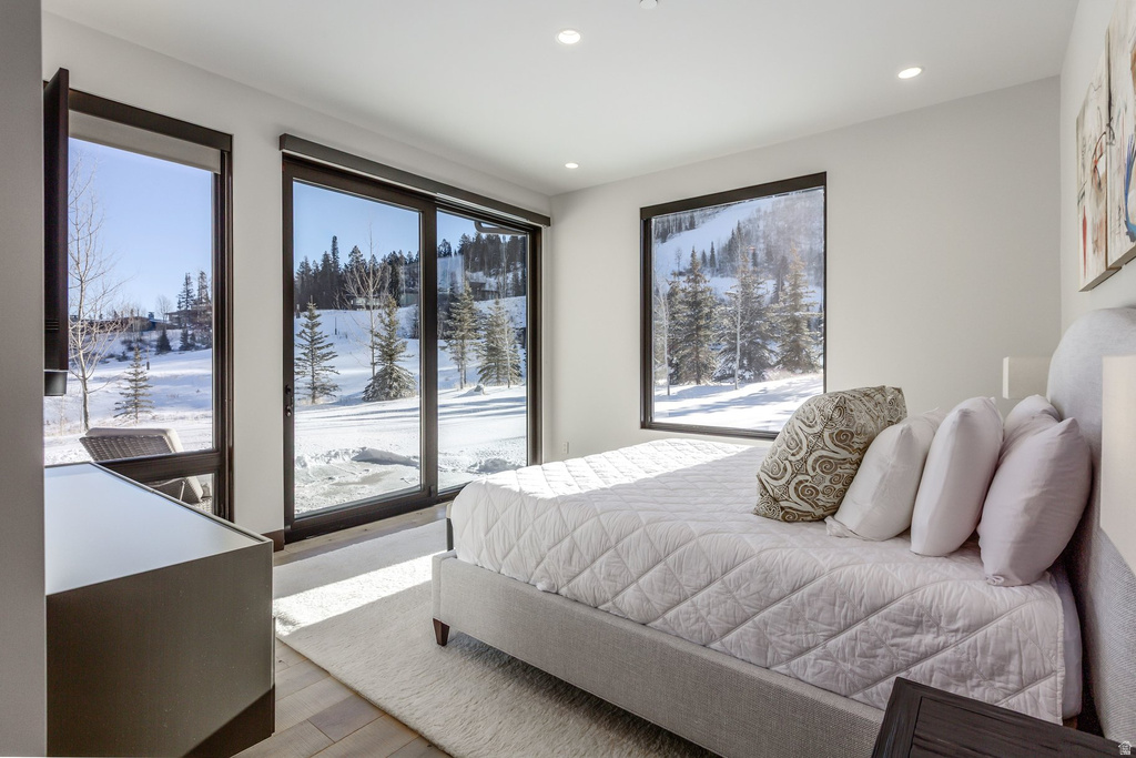 210 WHITE PINE CANYON RD Park City, UT 84060