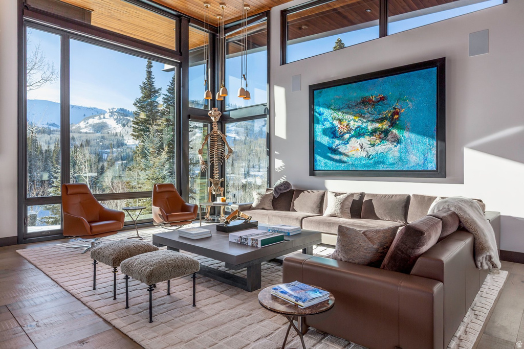 210 WHITE PINE CANYON RD Park City, UT 84060