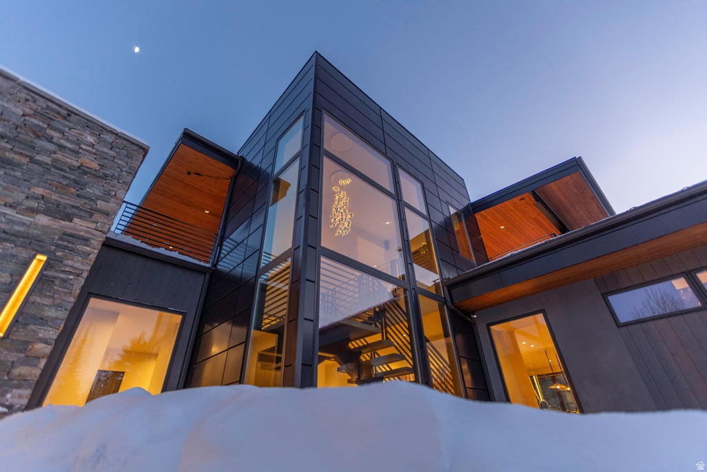 210 WHITE PINE CANYON RD Park City, UT 84060