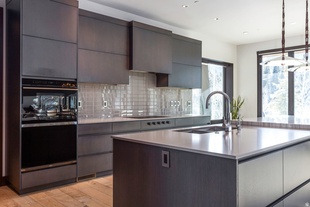 210 WHITE PINE CANYON RD Park City, UT 84060