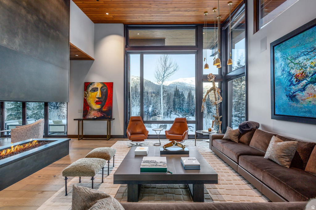 210 WHITE PINE CANYON RD Park City, UT 84060