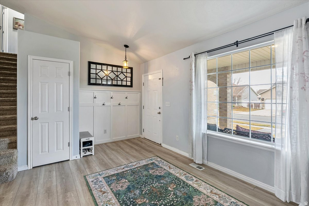 2126 E LODGE POLE DR Eagle Mountain, UT 84005