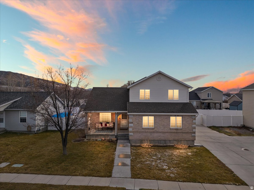 2126 E LODGE POLE DR Eagle Mountain, UT 84005
