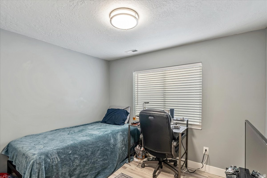 2126 E LODGE POLE DR Eagle Mountain, UT 84005