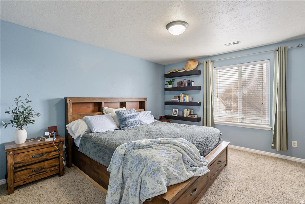 2126 E LODGE POLE DR Eagle Mountain, UT 84005