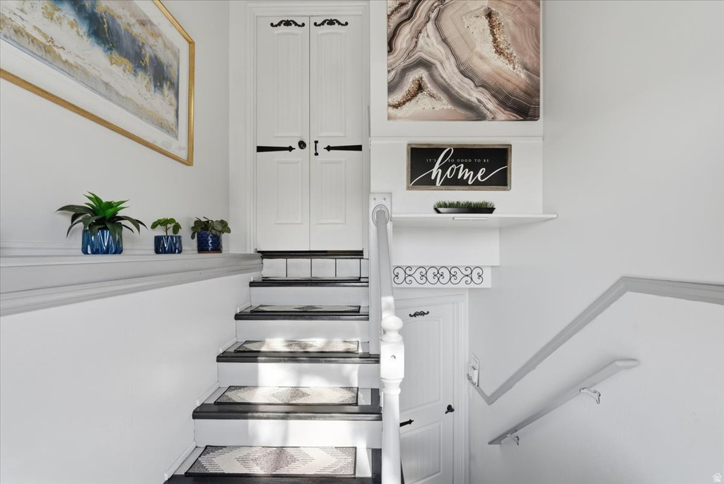 794 W SPANISH OAK WAY Murray, UT 84123