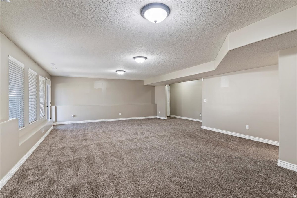 2287 N 2850 W Plain City, UT 84404