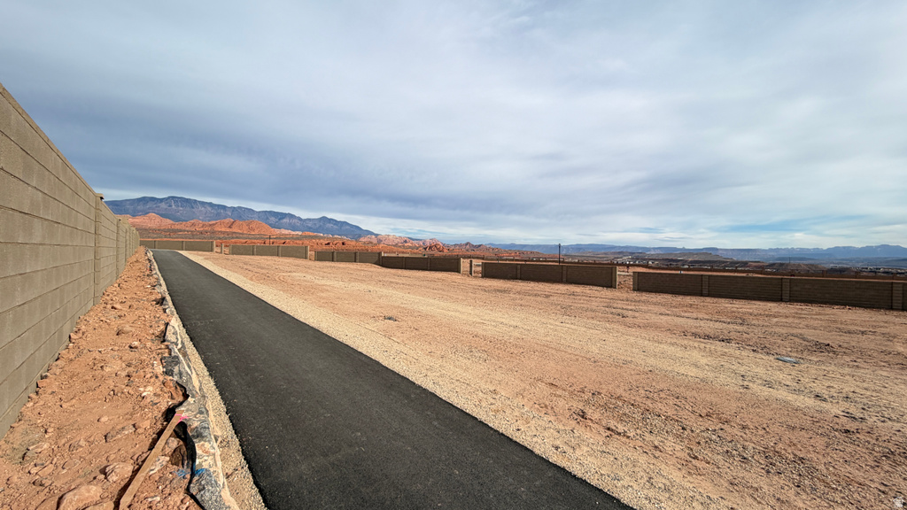 1493 N HORIZON PKWY Washington, UT 84780