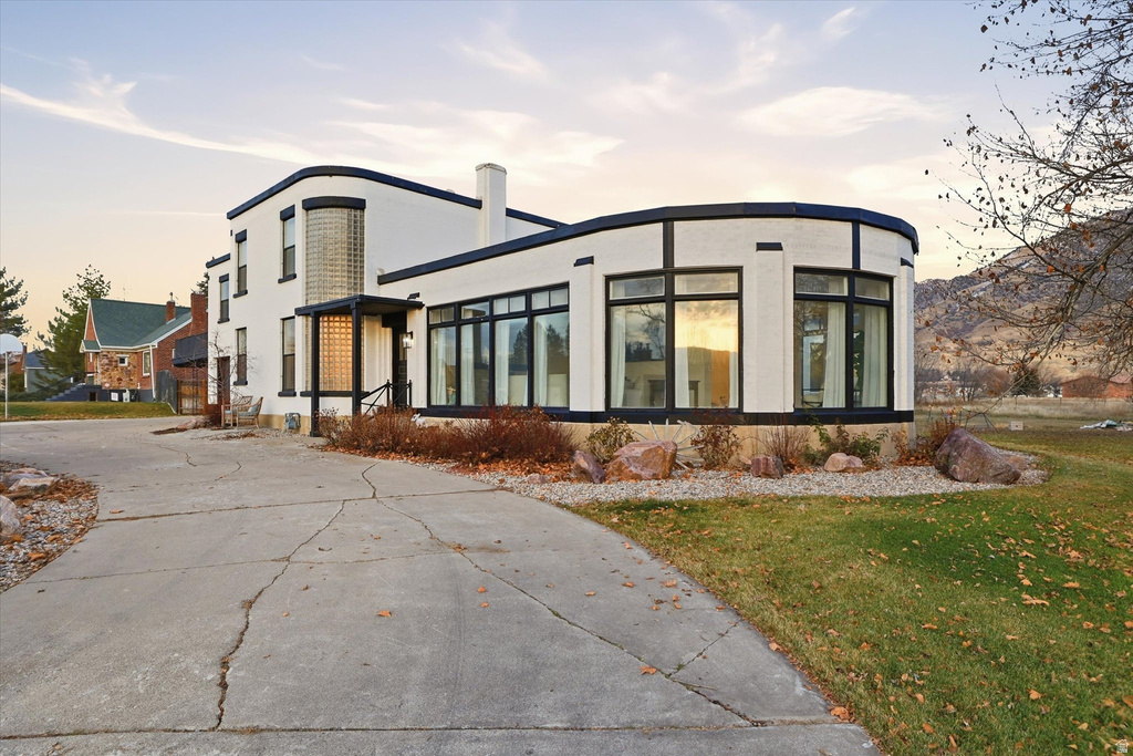 716 S 600 E River Heights, UT 84321