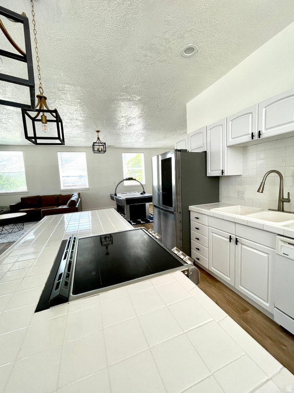 716 S 600 E River Heights, UT 84321