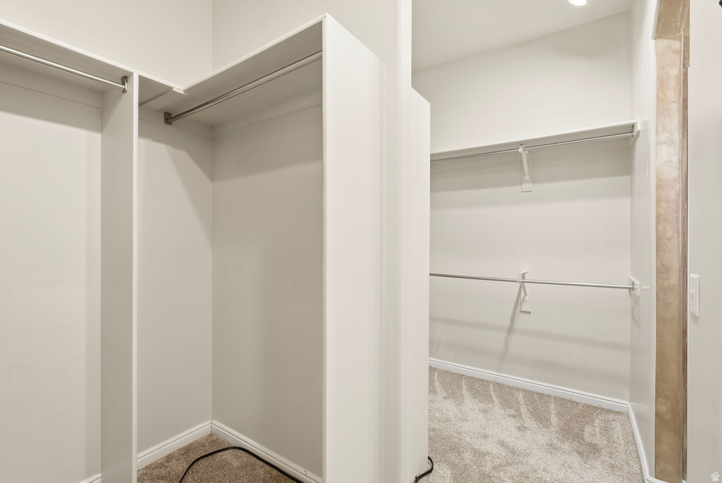 6438 S MCKINLEY LN Taylorsville, UT 84129