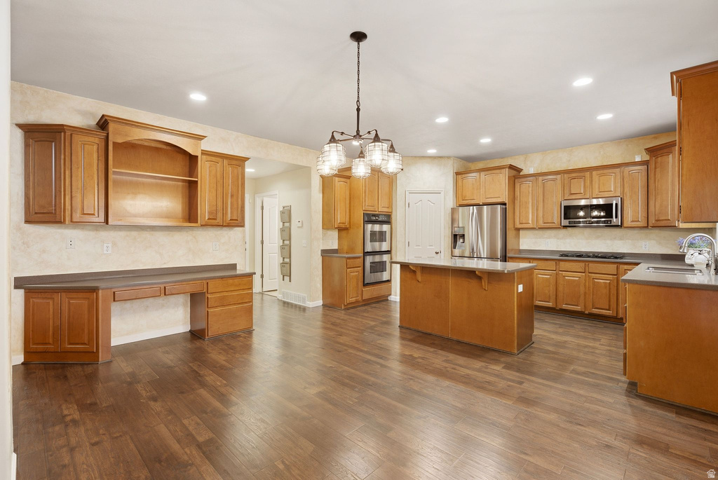 6438 S MCKINLEY LN Taylorsville, UT 84129