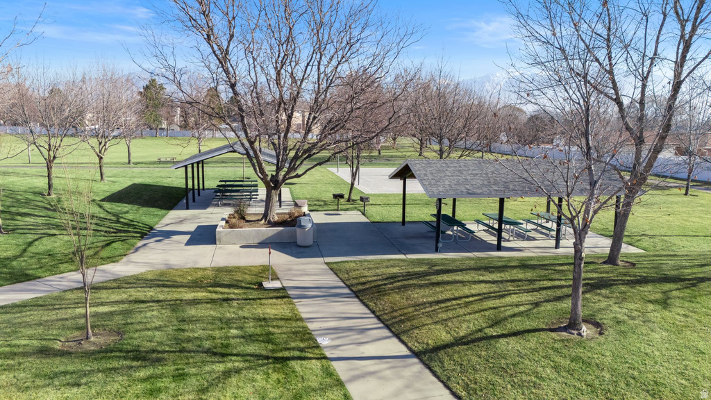 6438 S MCKINLEY LN Taylorsville, UT 84129