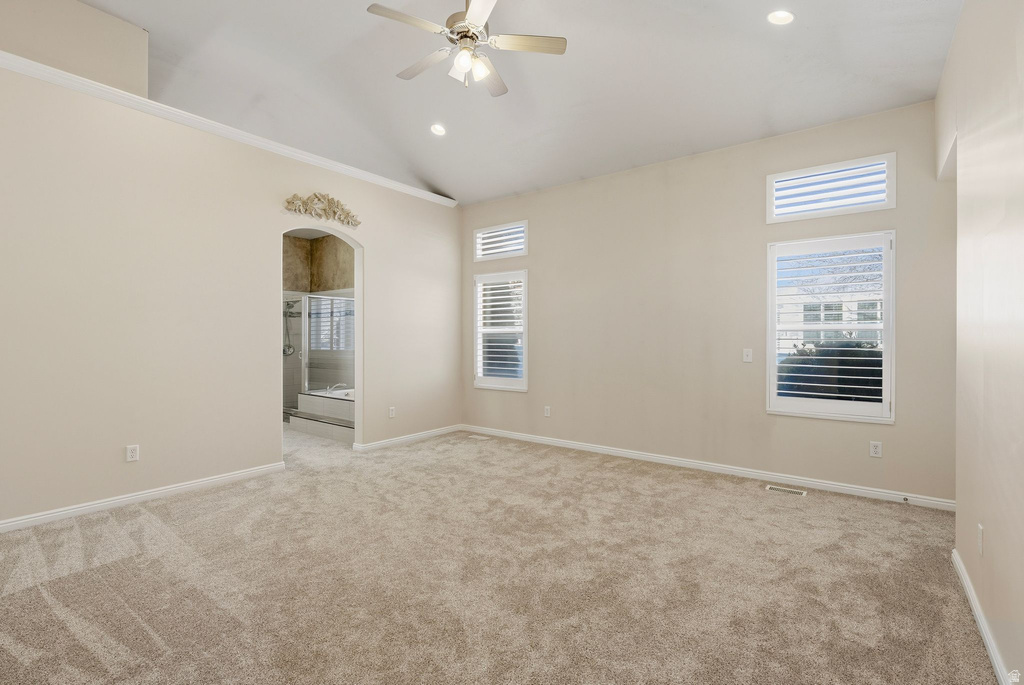 6438 S MCKINLEY LN Taylorsville, UT 84129