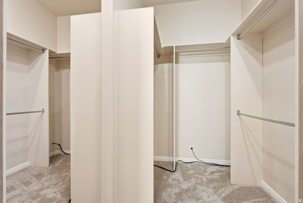 6438 S MCKINLEY LN Taylorsville, UT 84129