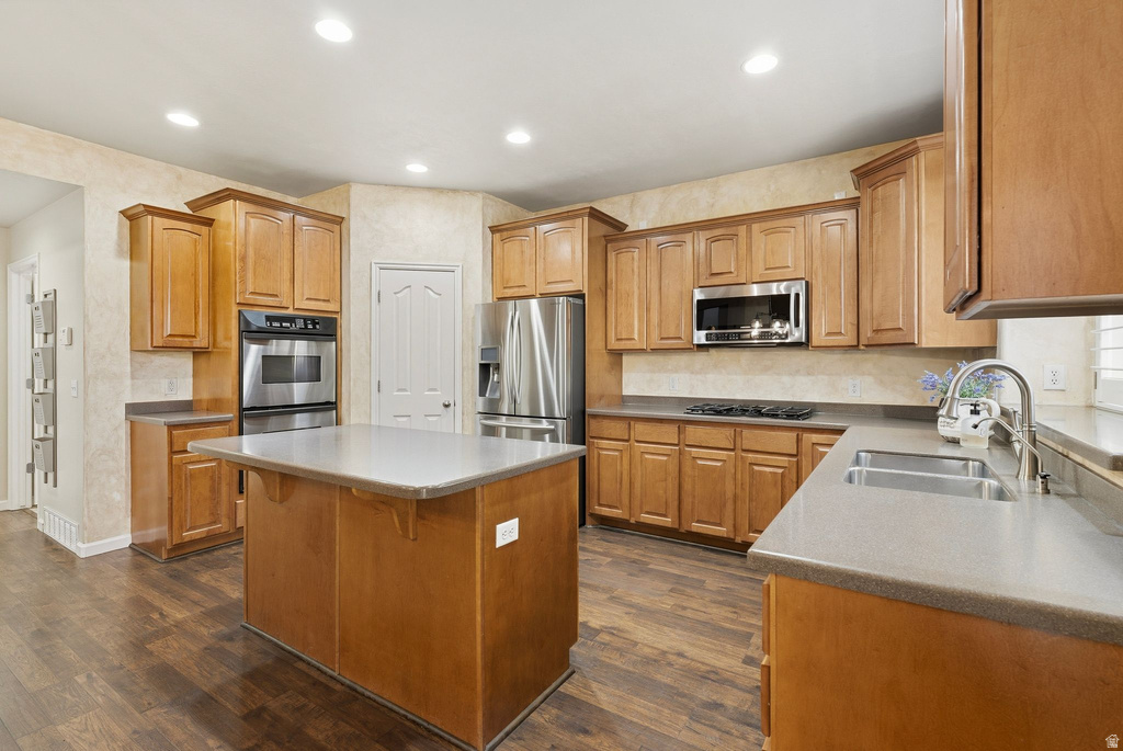 6438 S MCKINLEY LN Taylorsville, UT 84129