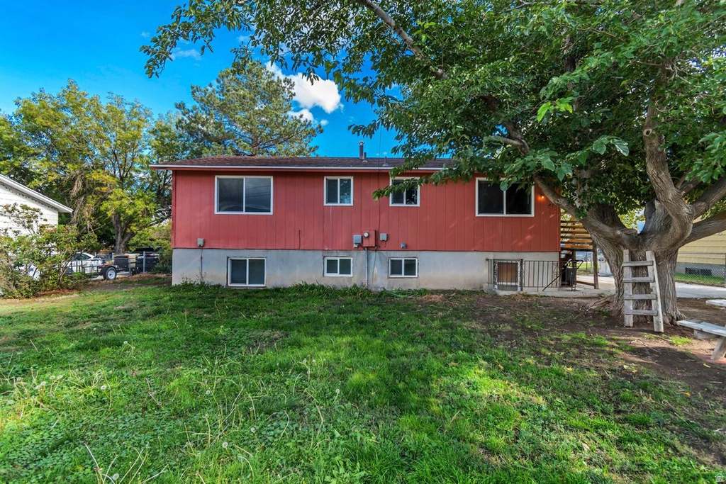 360 BELAIRE CIR Grantsville, UT 84029