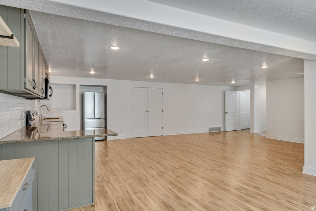 188 E BRUIN DR Eagle Mountain, UT 84005