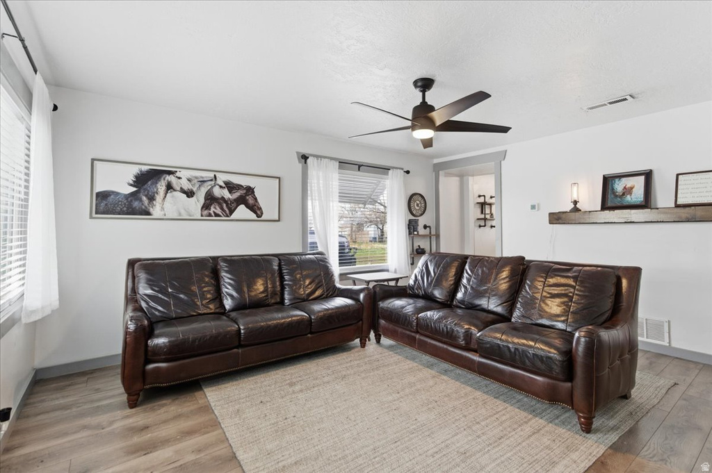 1660 W CRYSTAL AVE West Valley City, UT 84119