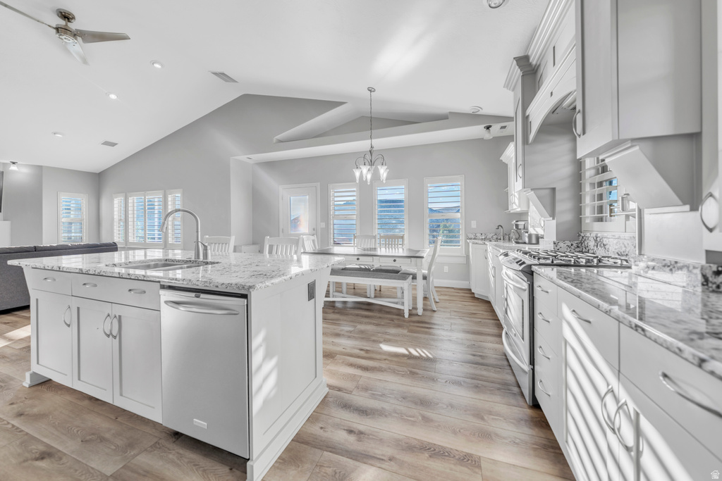 1256 UPLAND DR Tooele, UT 84074