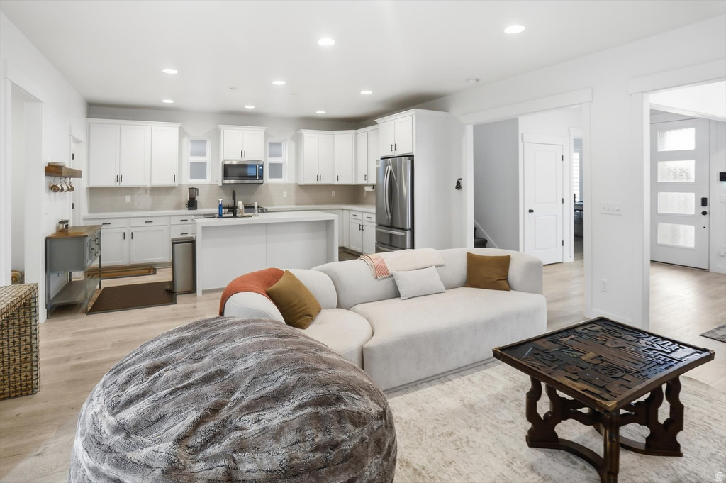 11754 S SILVER POND DR South Jordan, UT 84009