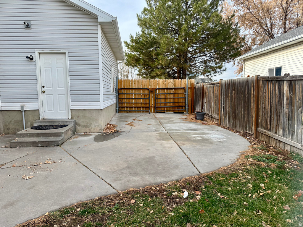 2077 S 1575 W Syracuse, UT 84075