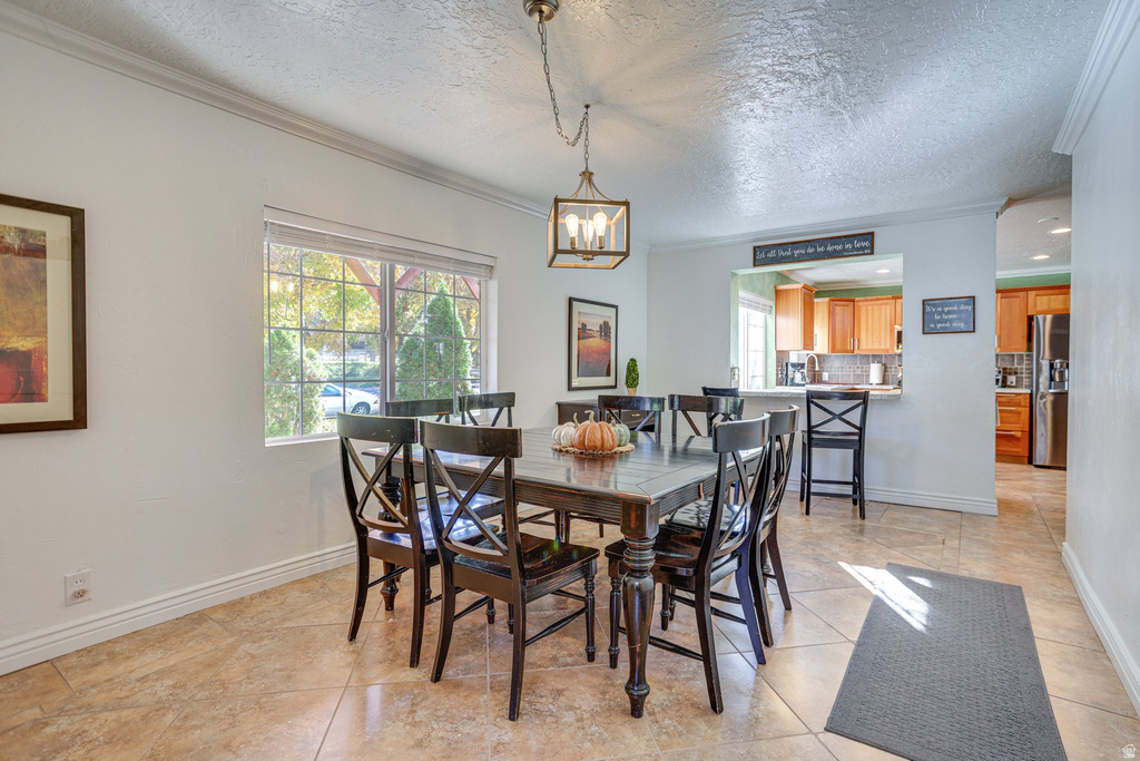 2537 S TAYLOR AVE Ogden, UT 84401