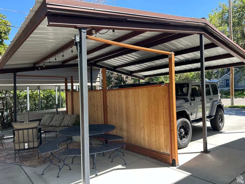 2537 S TAYLOR AVE Ogden, UT 84401