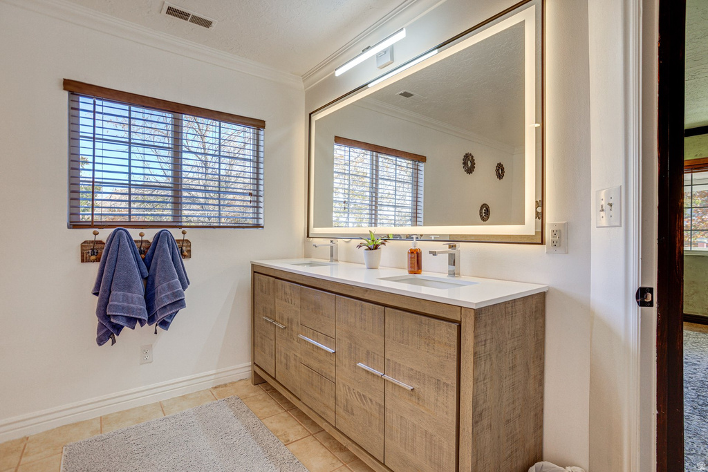 2537 S TAYLOR AVE Ogden, UT 84401