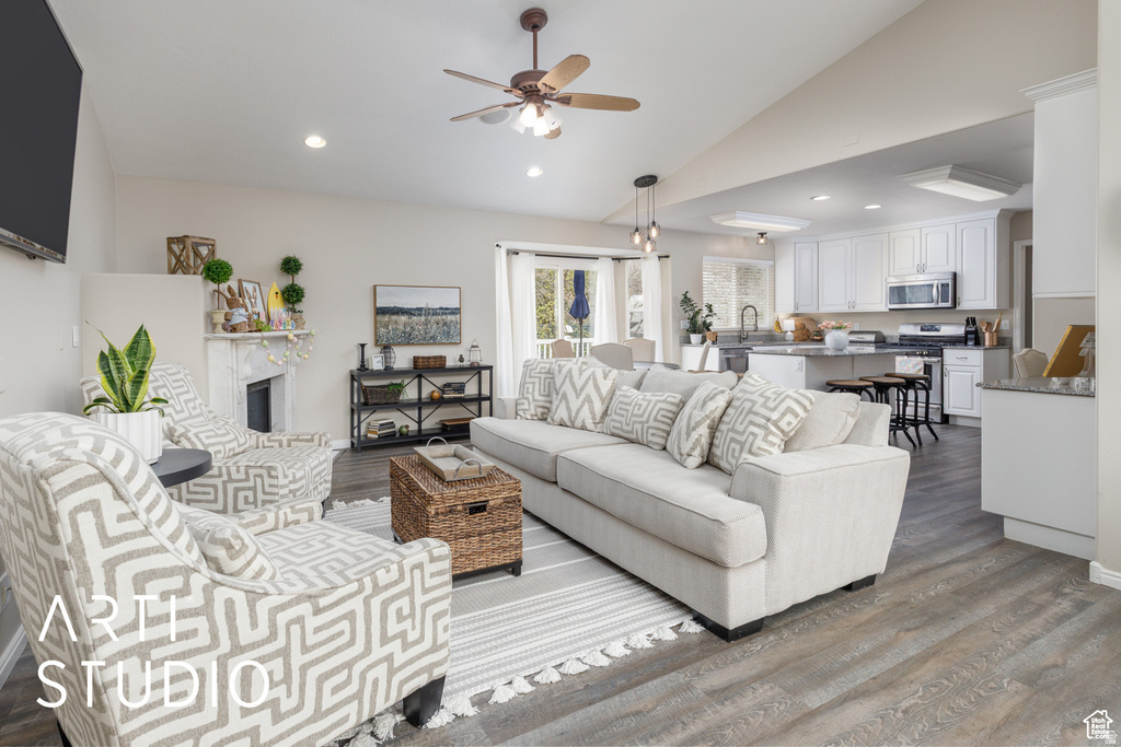 1907 N BRIDGE CT Layton, UT 84040