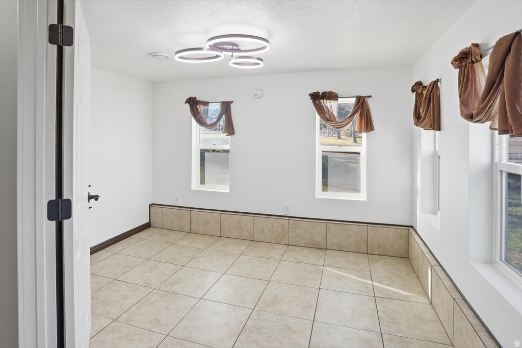 397 W MAIN ST Grantsville, UT 84029